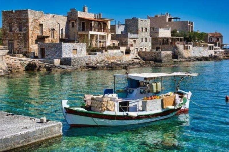 3 Ήμερη Εκδρομή Αγίου Πνεύματος: Αγέρωχη ΜΑΝΗ!!! Πύργοι, πέτρα, γαλάζιο & Φώς !!!